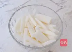 Illustration of how to make spicy and sour white radish 4