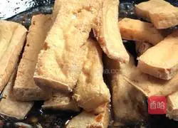 Illustration of how to make tofu fruit 8