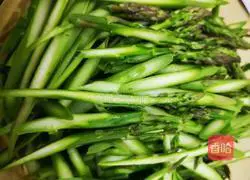 Super fresh asparagus and stir-fry Illustration of how to make mushrooms 1