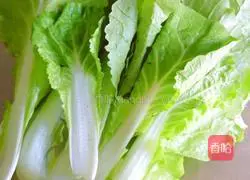 Seafood Illustration of how to make stir-fried cabbage with mushrooms 1