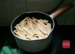 Illustration of how to make spicy cold yuba 3