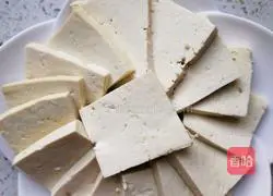 Illustration of how to make steamed tofu with garlic 2