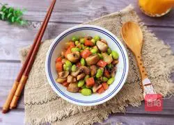 Illustration of how to stir-fry green beans and mushrooms 10