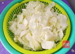 Illustration of how to make vinegar cabbage 4