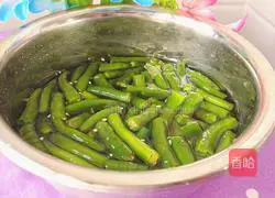 Illustration of how to make cold peppers 2