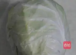Illustration of how to make shredded cabbage 1