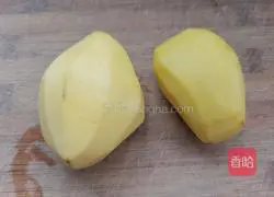 Illustration of how to make wolf tooth potatoes 1