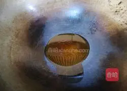 Illustration of how to make spicy fried lentils 5