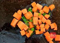 Illustration of how to make colorful lotus root 2