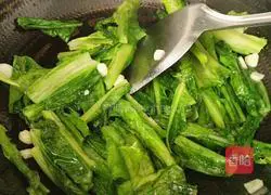 Illustration of how to make stir-fried lettuce 6