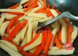 Illustration of how to cook carrots and potatoes 7