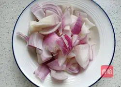 Illustration of how to make soy sauce onions and carrots 4