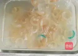 Illustration of how to make pork skin jelly 7