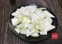 Illustration of how to stir-fry pu melon to clear away heat and relieve summer heat 4