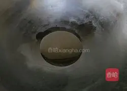 Illustration of how to make stir-fried spring bamboo shoots with shepherd's purse 7