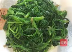 Illustration of how to make stir-fried spinach 5