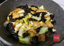 Illustration of how to make cabbage and tofu stew 9