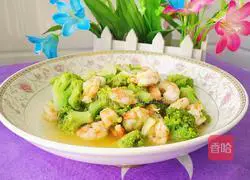 Illustration of how to make stir-fried shrimps with broccoli 17