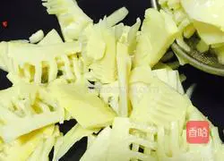 Illustration of braised bamboo shoots in oil 7