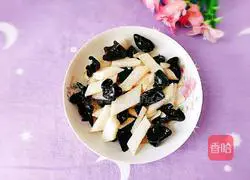 Illustration of how to cook yam and fungus 17