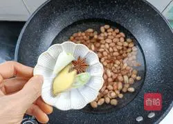 Illustration of how to stir-fry peanuts 6