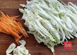 Stir-fried cabbage Illustration of how to make oyster mushrooms 5