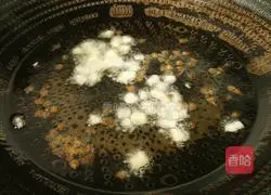 Illustration of how to make vinegar cabbage 7