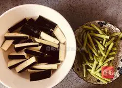 Super fried eggplant and beans, you can’t miss the illustration of how to make it 1