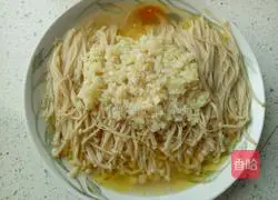 Illustration of how to make garlic mushrooms 12