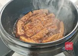 Illustration of how to make braised dried beans 7