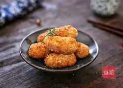 Illustration of how to make crispy taro rolls 13