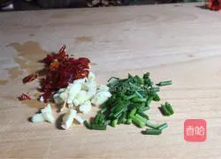 Illustration of how to make cold artemisia terrestris 2