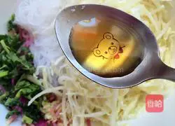 Illustration of how to make cabbage mixed with vermicelli 8