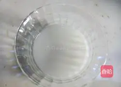 Illustration of how to make hot and sour shredded cabbage 1