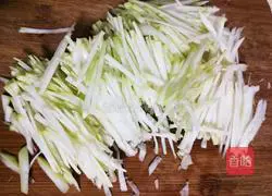 Illustration of how to make braised kohlrabi (reduced fat vegetables) 3