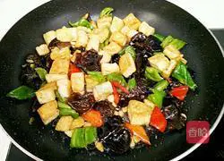 Illustration of how to make twice-cooked tofu 8