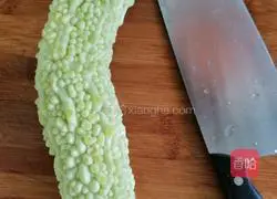 Illustration of how to make stir-fried cold melon 1