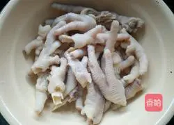 Illustration of how to make cold chicken feet 15