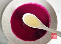 Illustration of how to make rouge lotus root slices 11