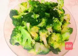 It tastes moist and emerald green Illustration of how to make stir-fried broccoli 3