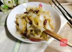 Illustration of how to make spicy and sour cabbage 8