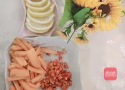 Illustration of making spicy and sour lemon radish strips 3