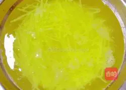 How to stir-fry shredded potatoes Illustration 4