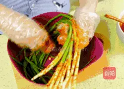 In the hot summer, try the super refreshing green onion pickles.Illustration of how to do it 11