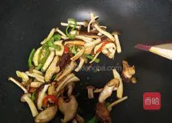 Illustration of how to make stir-fried mixed mushrooms 12