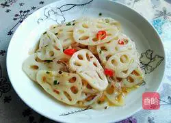 Illustration of how to make spicy and sour lotus root slices 14