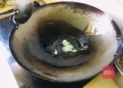 Illustration of how to make stir-fried green cabbage 1