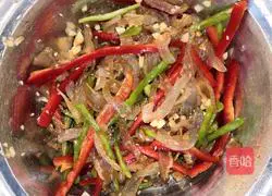 Cold jellyfish shreds Illustration of how to do it 4