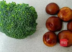 Stir-fried broccoli with mushrooms Illustration of how to do it 1