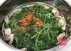 Illustration of how to make steamed wild vegetables with rice flour 12